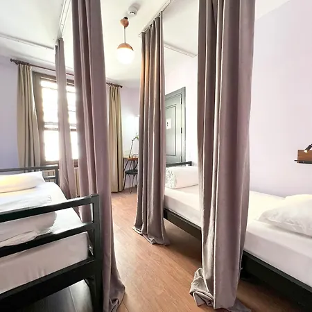 Hostel Le Banc *