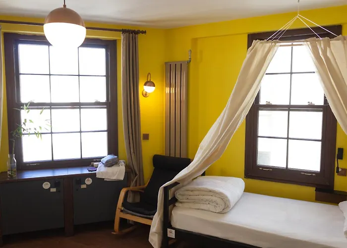 Le Banc Hostal Estambul
