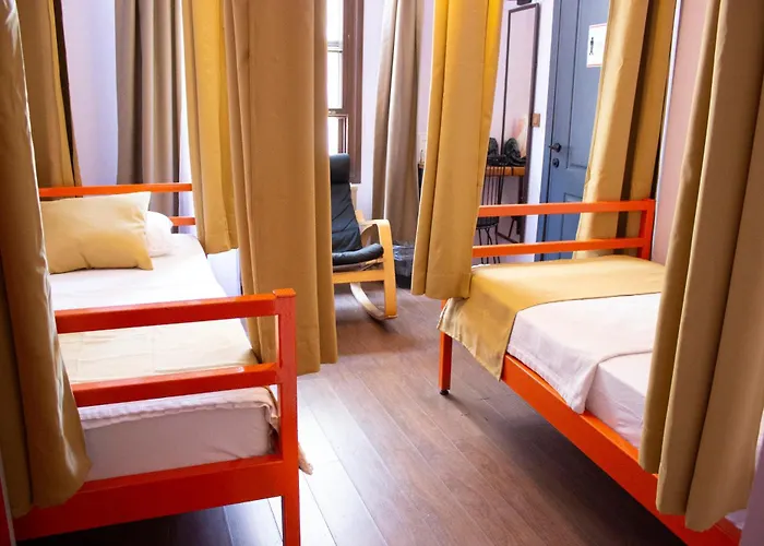 Le Banc * איסטמבול